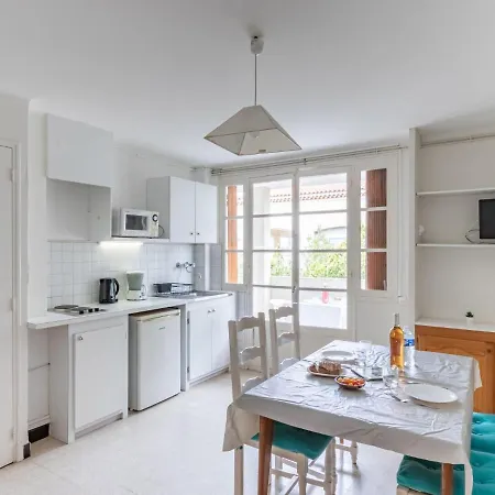 Apartment Super Plage-8 By Interhome Saint-Cyr-sur-Mer